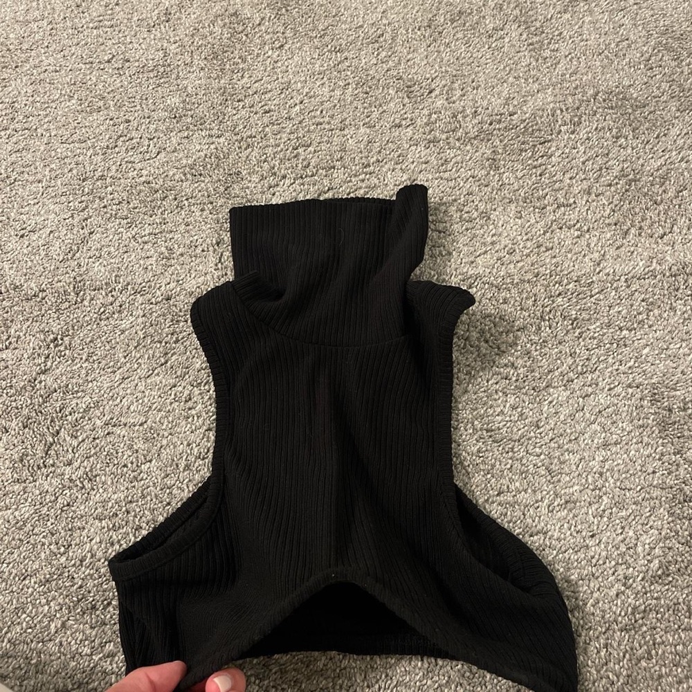 Crop top turtle neck (size small)